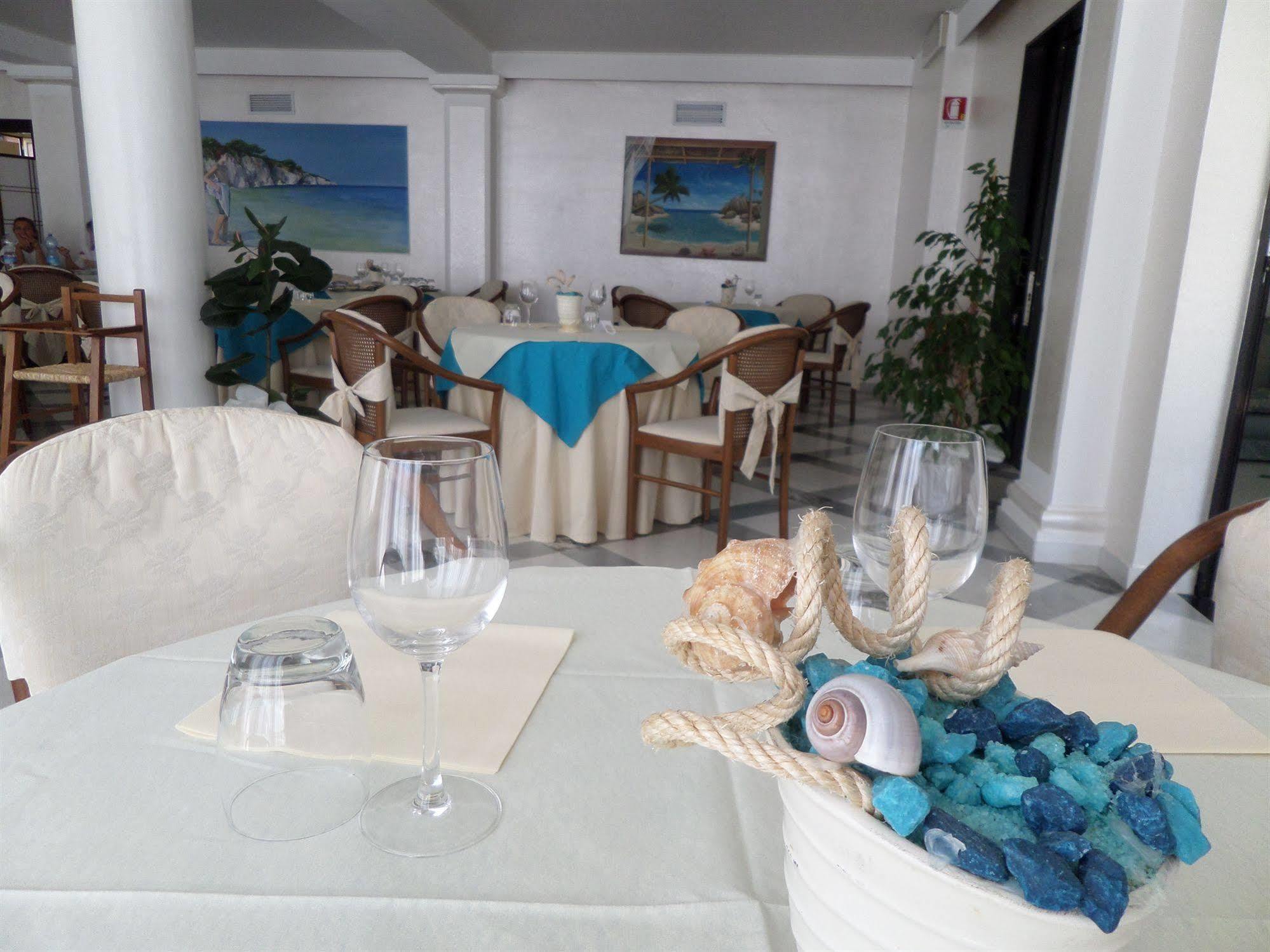 Swiss International Hotel Elba - Il Magnifico Марчиана-Марина Экстерьер фото
