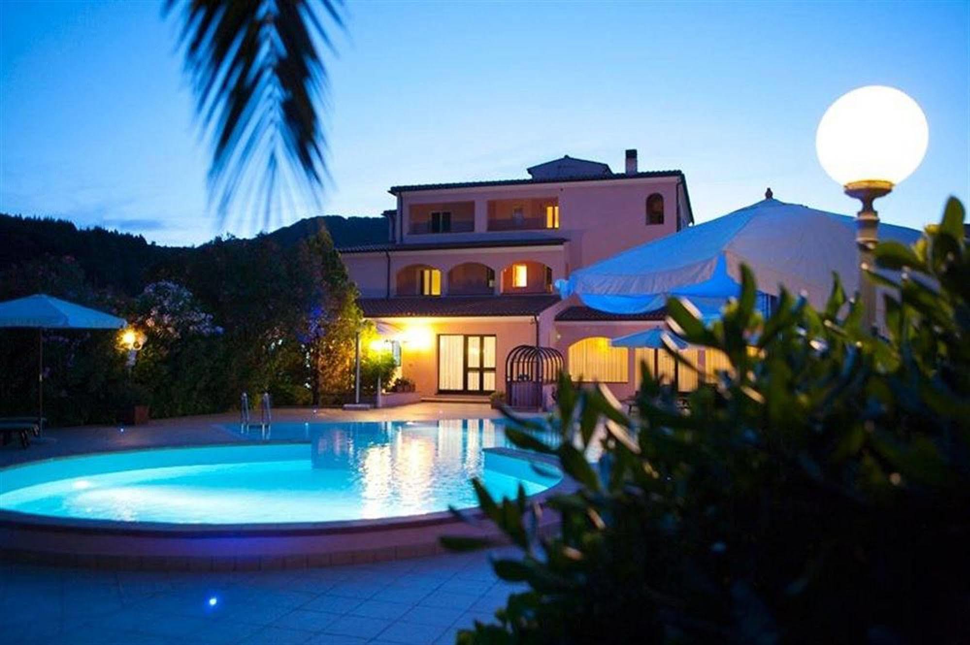 Swiss International Hotel Elba - Il Magnifico Марчиана-Марина Экстерьер фото